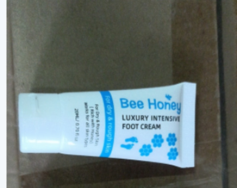 Honey moisturizing foot cream
